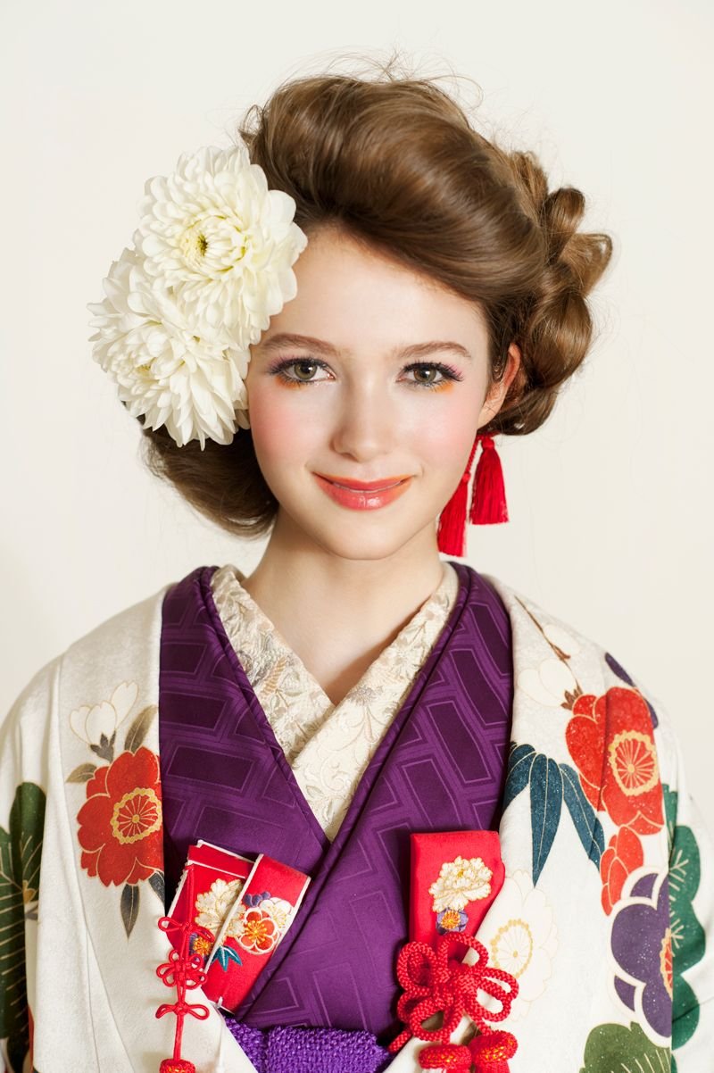 Японская прическа с хвостиком