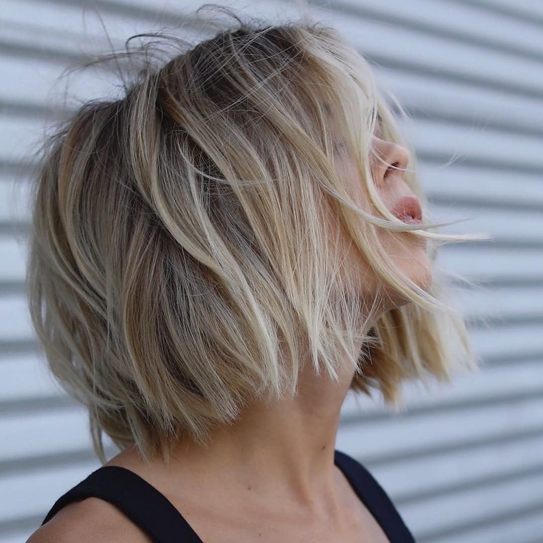 Каре растрепанный Боб