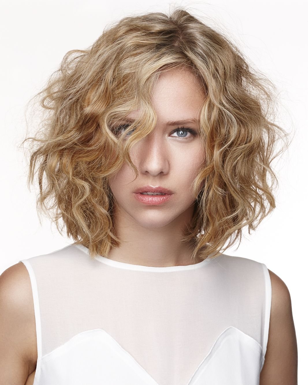 Био завивка каре блонд