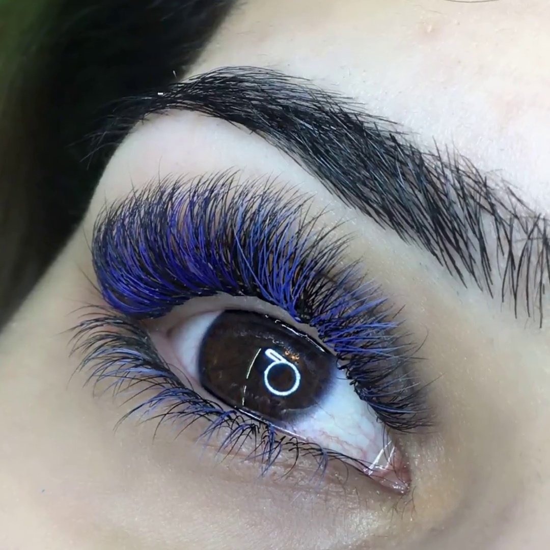 Ресницы синие