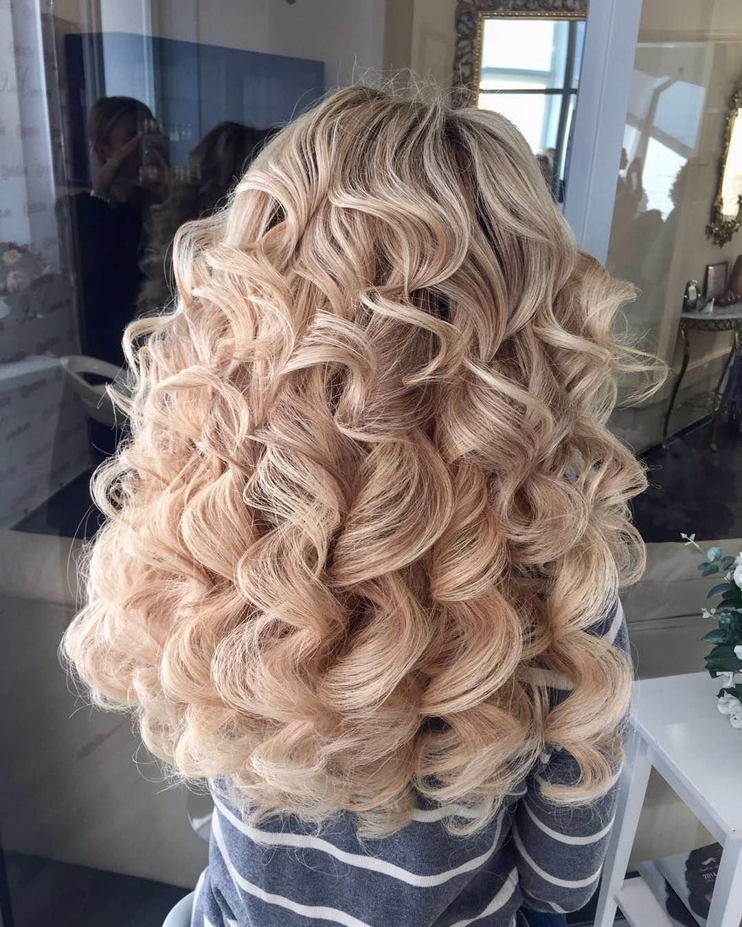 Голливудские Локоны и макияж