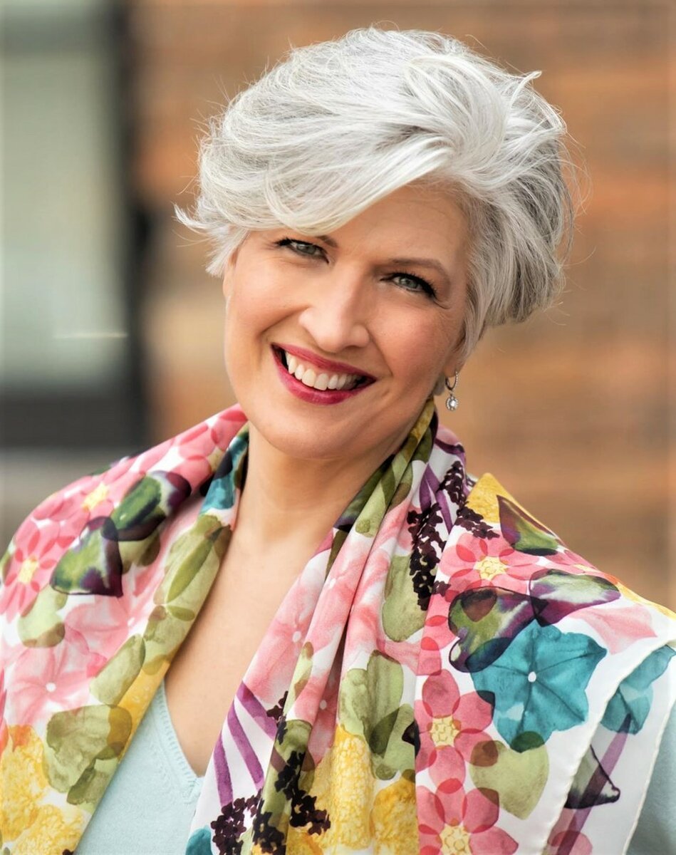 Стрижка Пикси 50+ на короткие волосы для женщин за 50