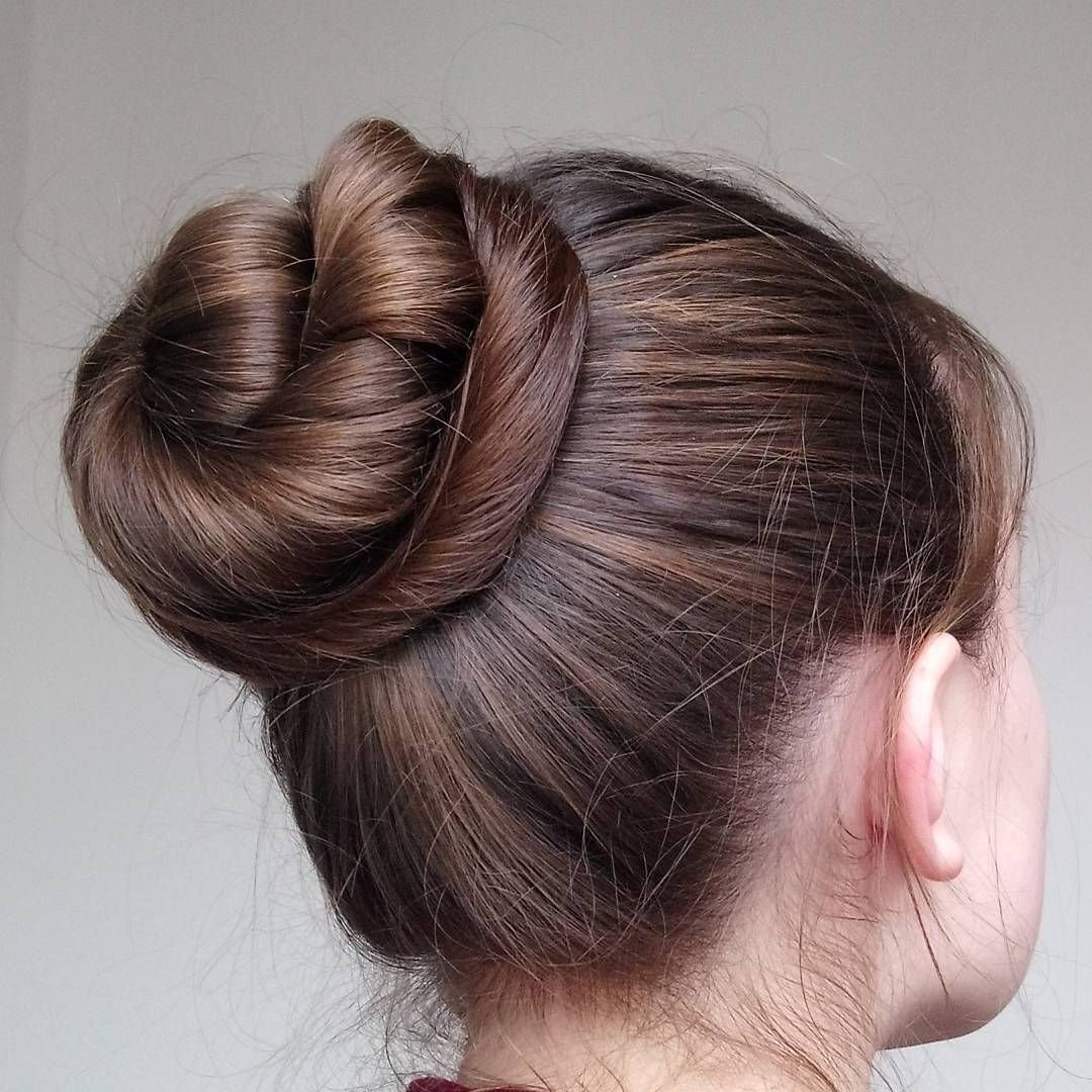 Красивый пучок на голове