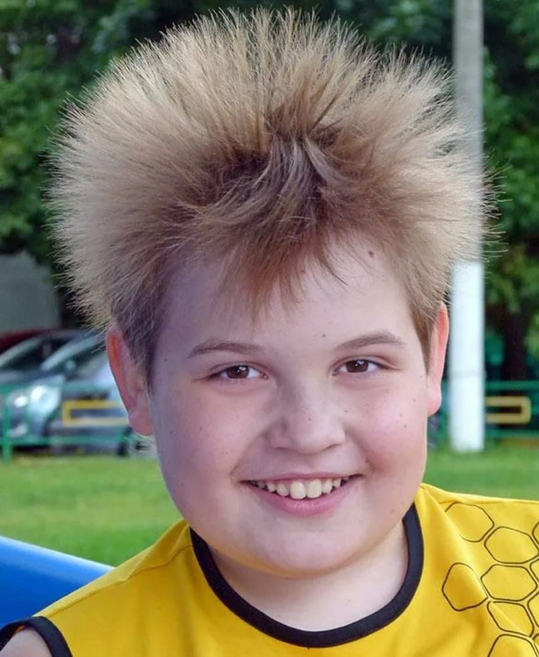 Паук на голове стрижка