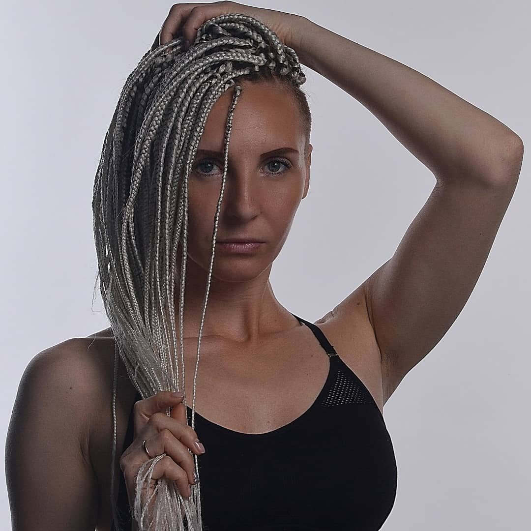 Дженна МАКДУГАЛЛ афрокосы