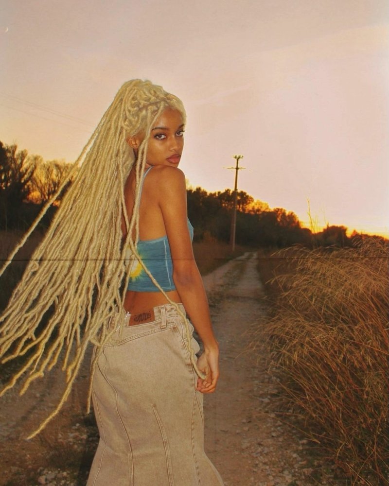 Африканские косички блондинки