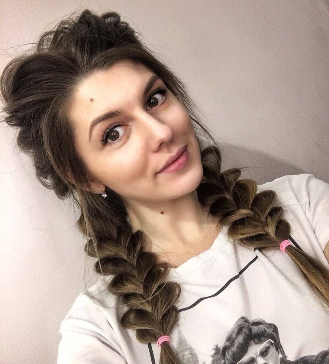2 Объемные косы на длинные волосы