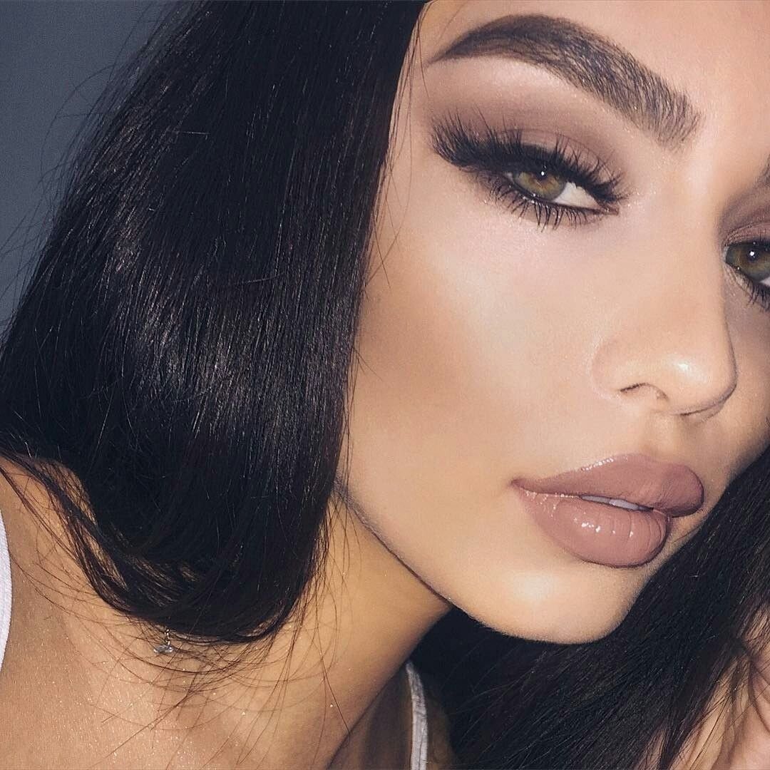 Татуаж бровей для брюнеток