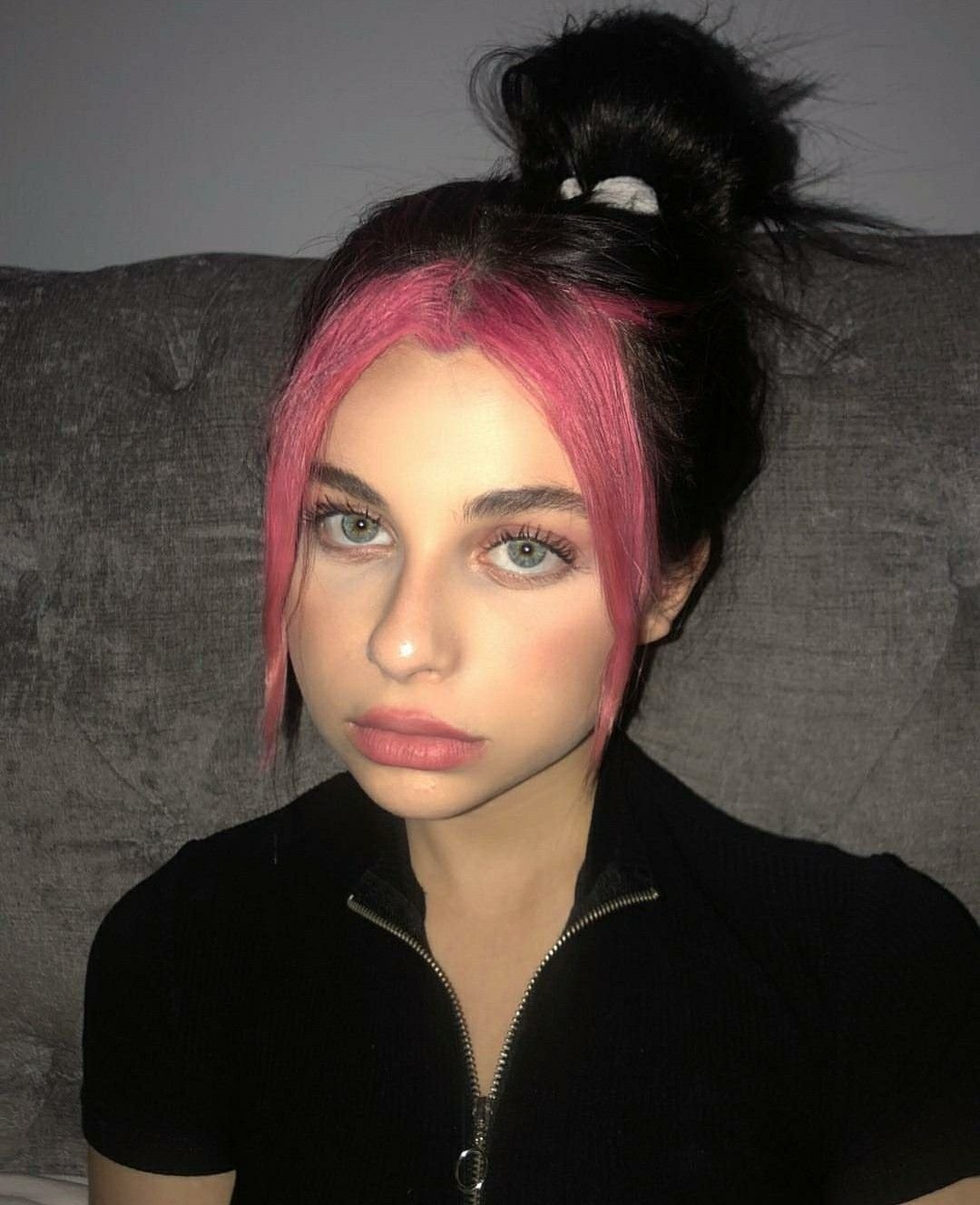 Покрашенная челка из пинтереста