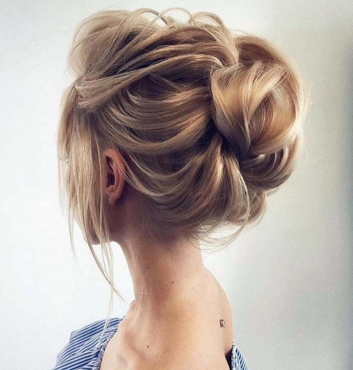 Вечерние прически Джессики Альбы