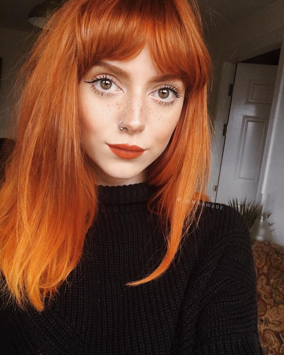 Рыжие брови