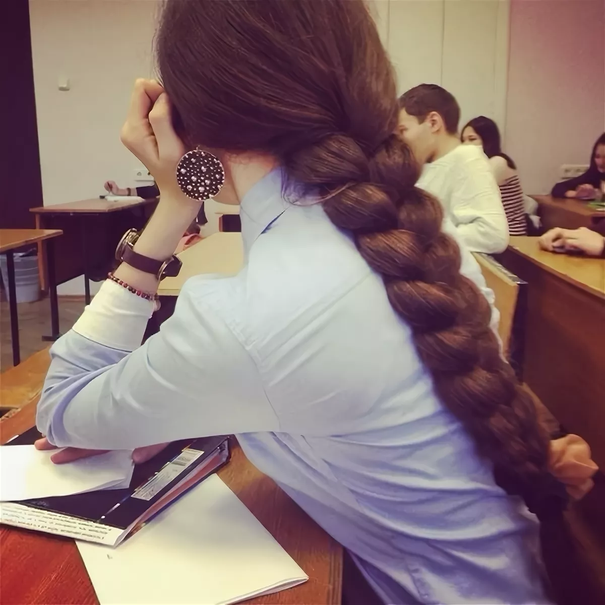 Афроамериканка с косичками