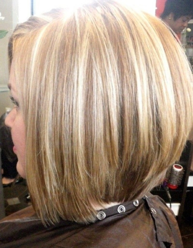 Мелирование темное с белым на короткие волосы