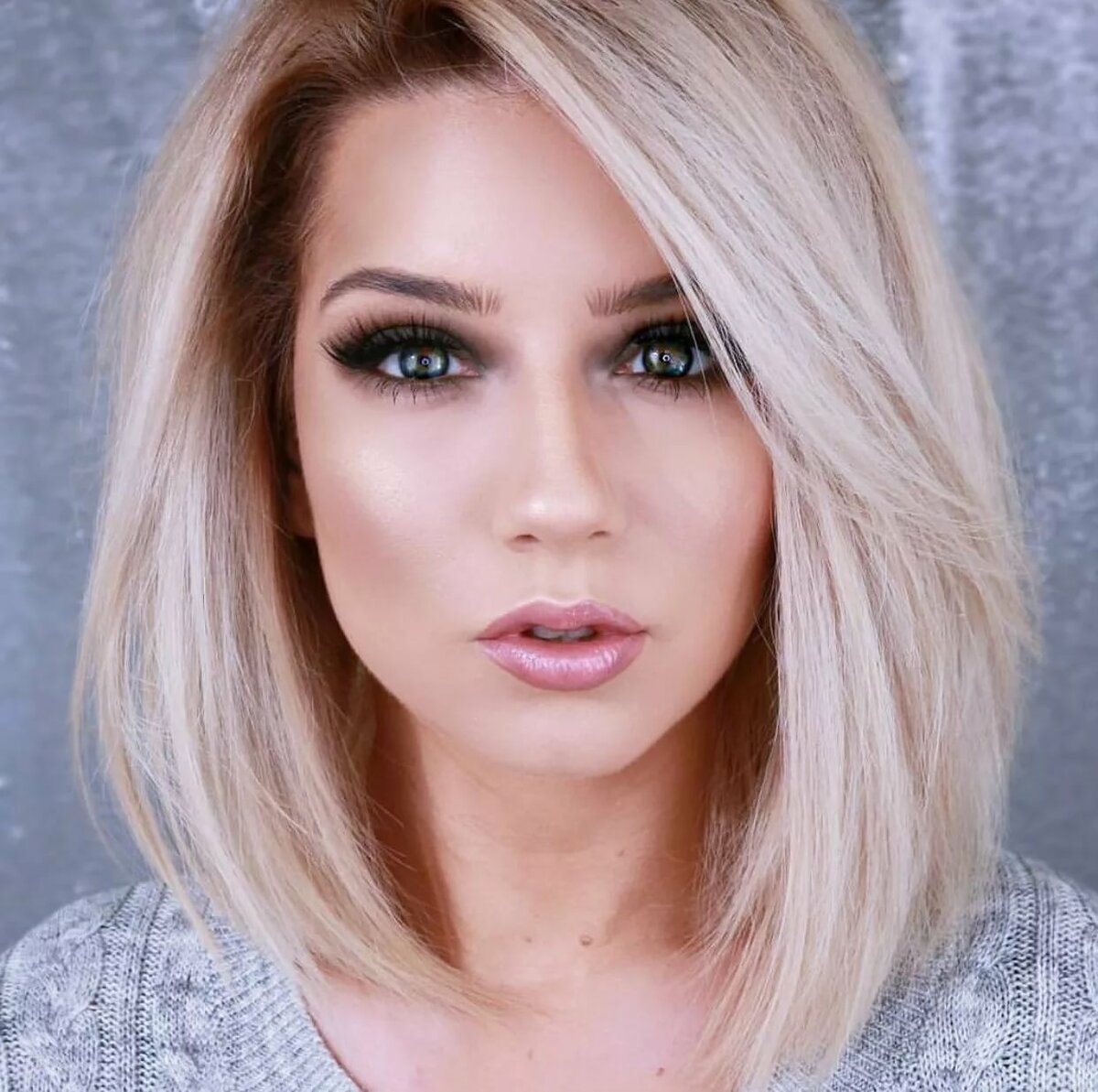 Мирослава Карпович каре без челки