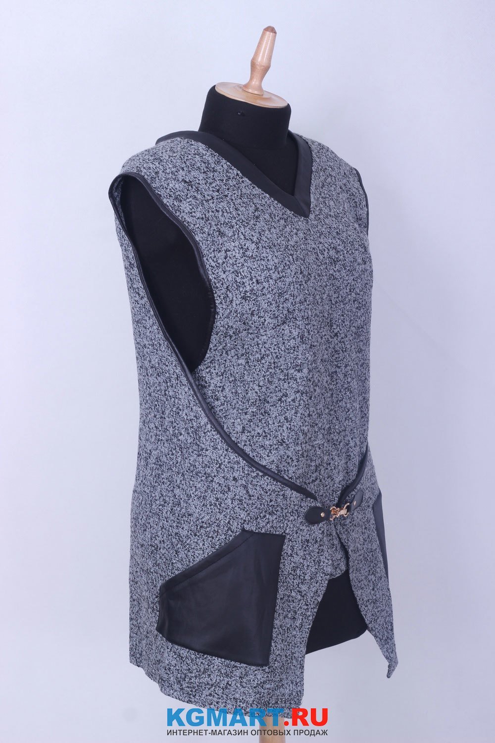 Жилет из трикотажа