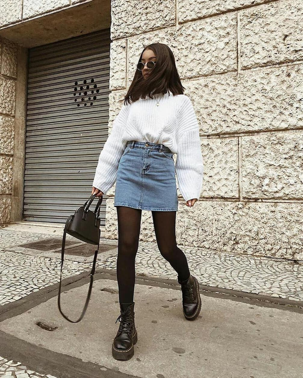 Образ с синими колготками