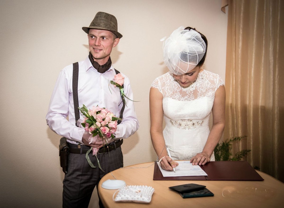 Необычный наряд жениха