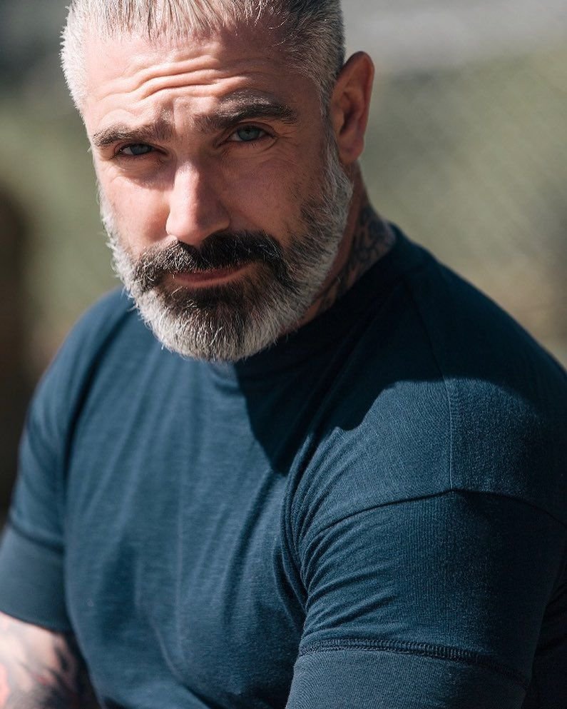 Daniel Sheehan модель