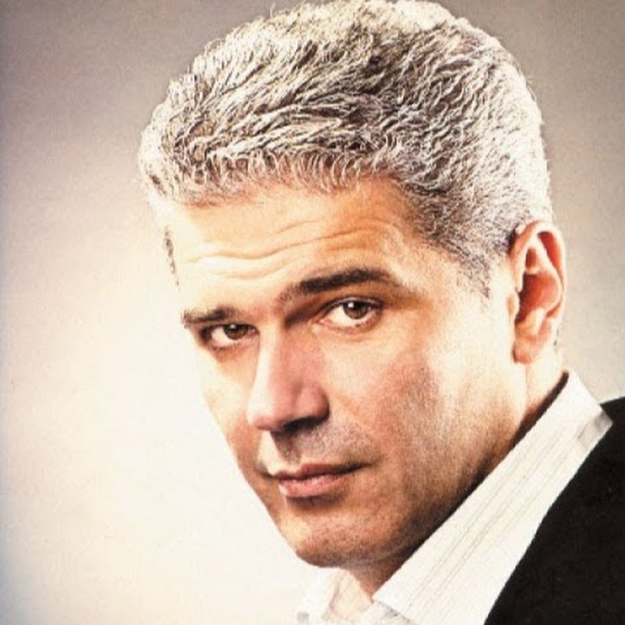 Стрижка для мужчины 50 лет