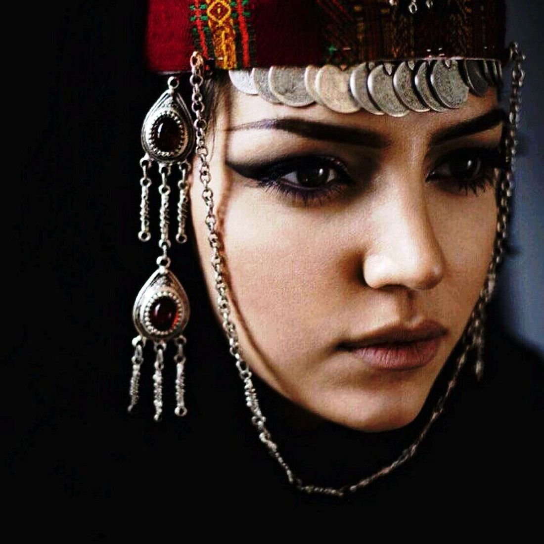 Armenian National Clothing Taraz