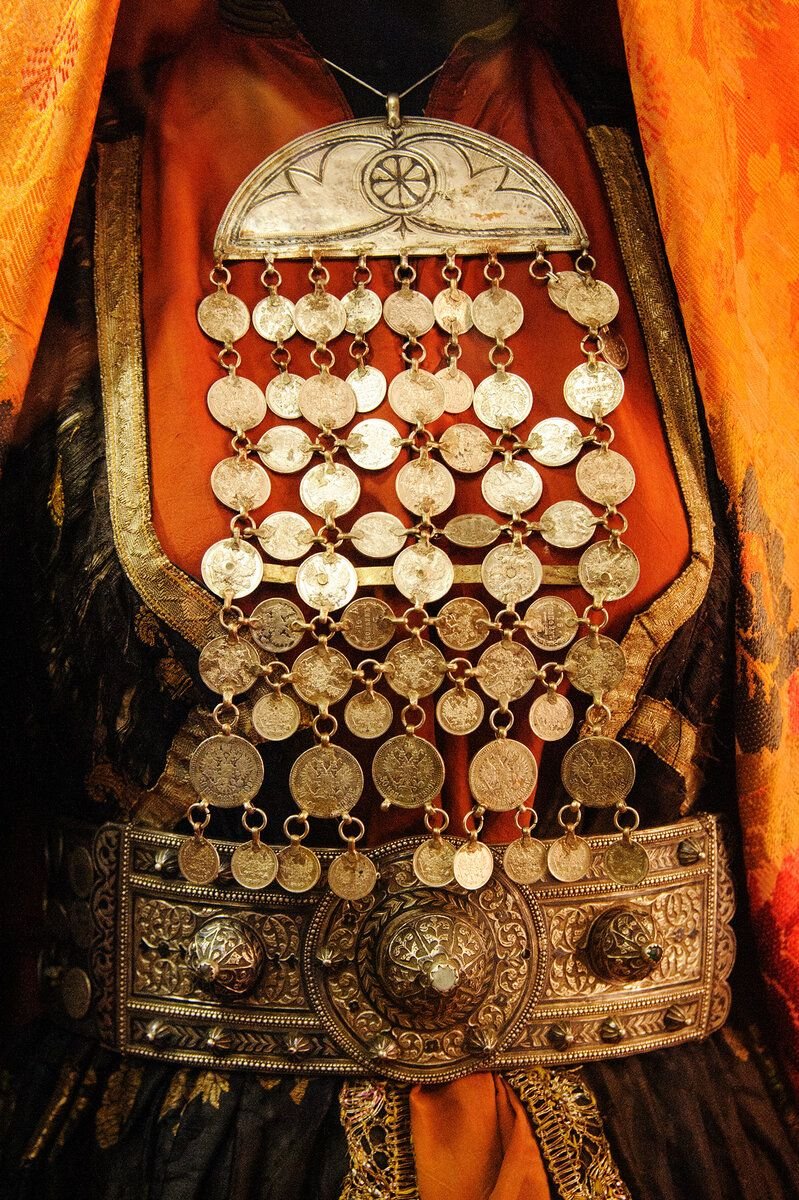 Кавказские национальные украшения