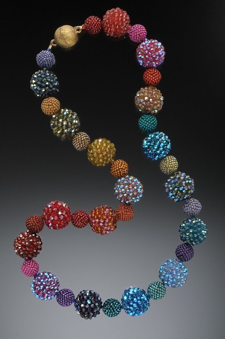 Красивые браслеты из бисера