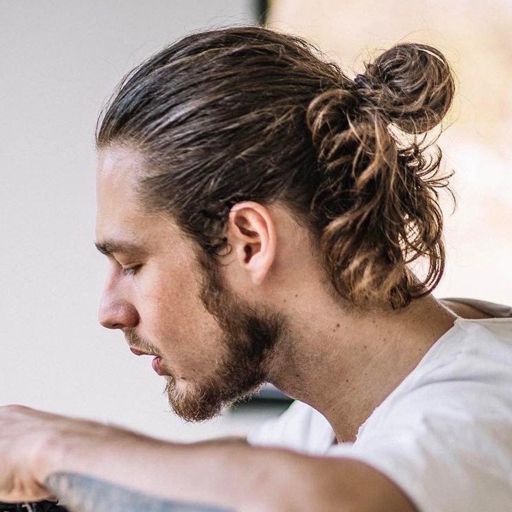 Прическа ман Бун