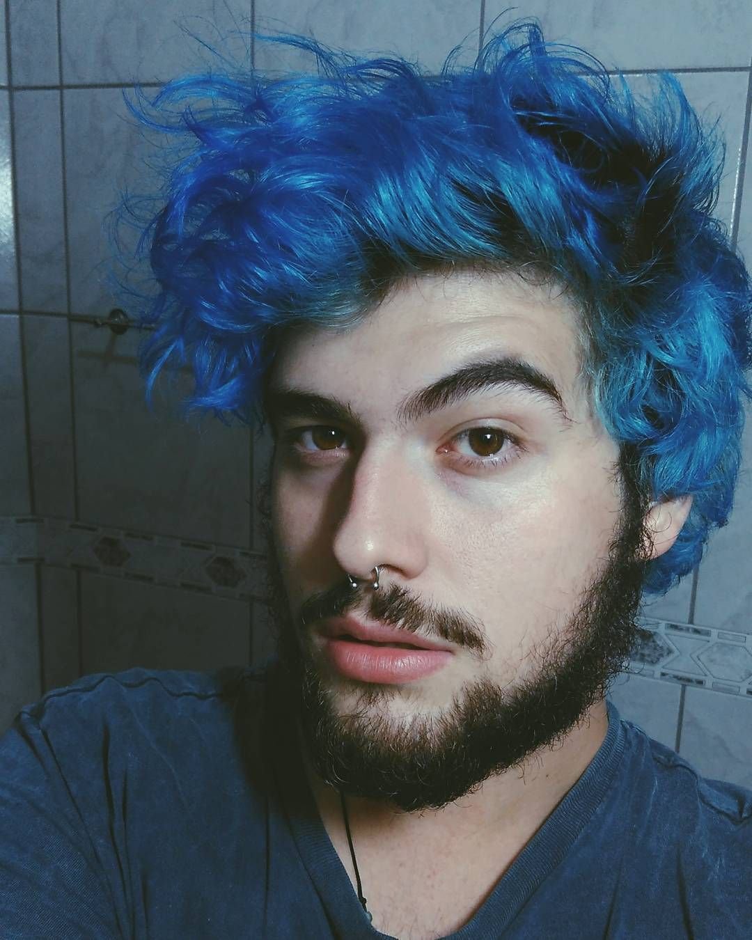 Синие волосы у мужчин