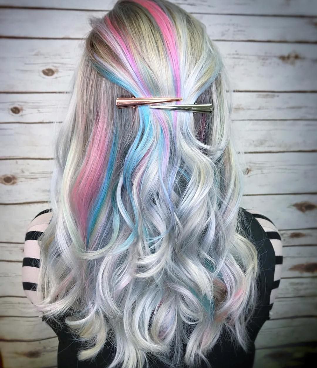 Пепельно Радужный цвет волос