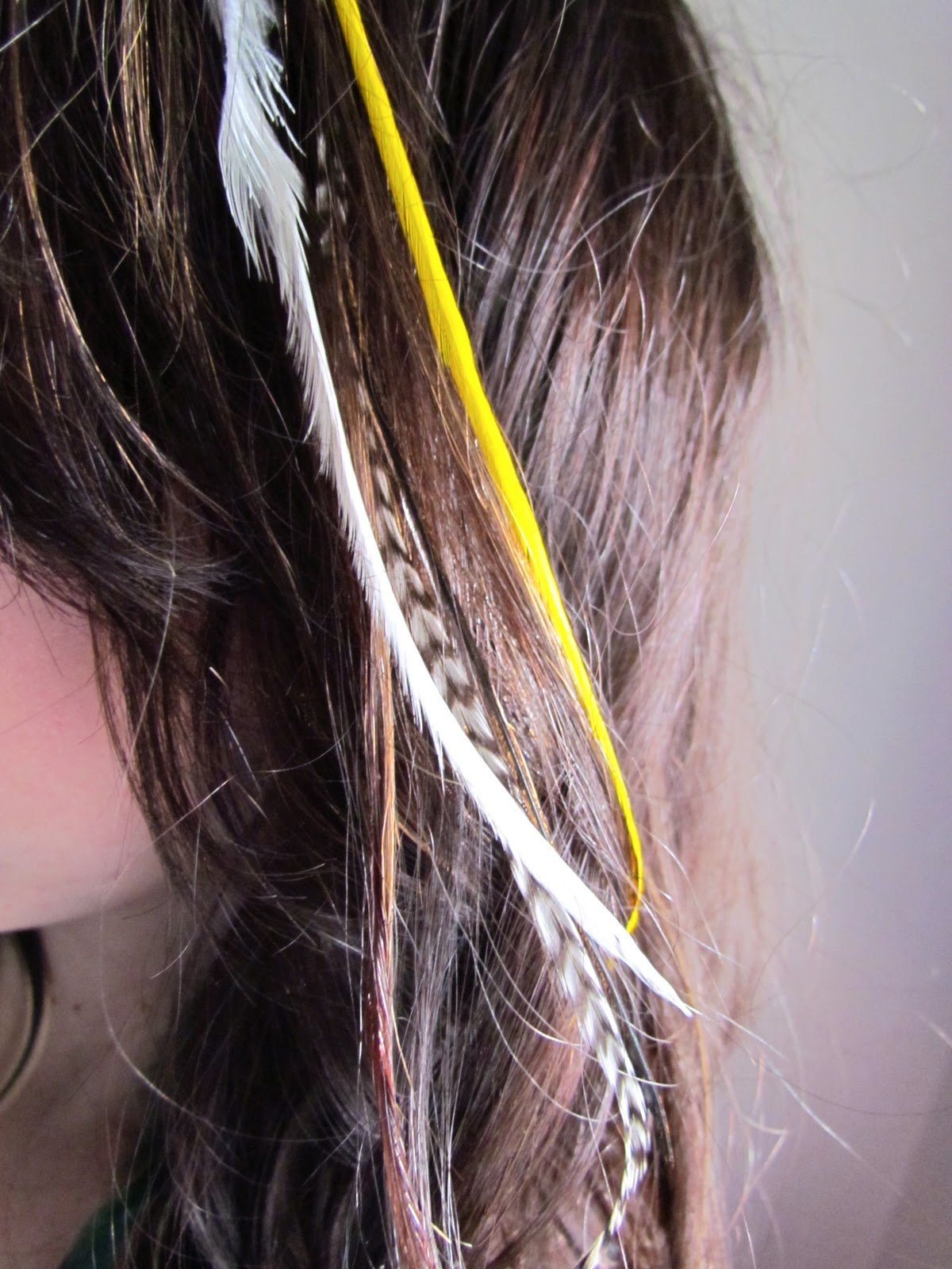 Наращивание перьев в волосы