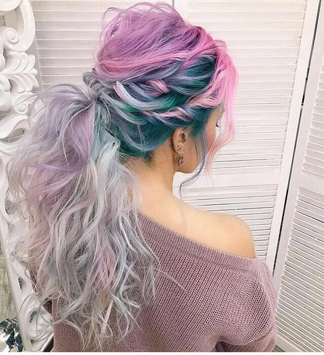 Прически с разноцветными волосами