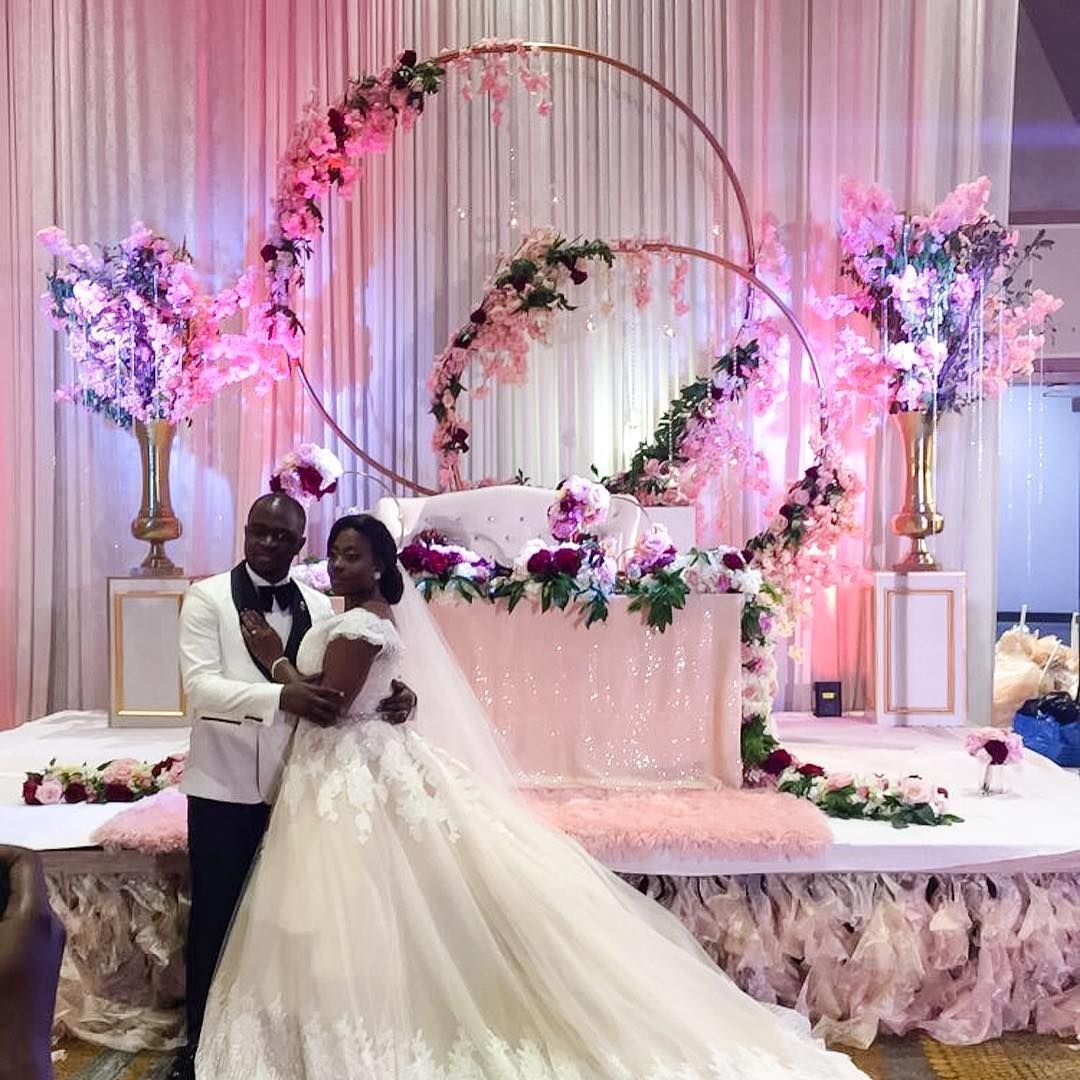 Свадебная арка зимой