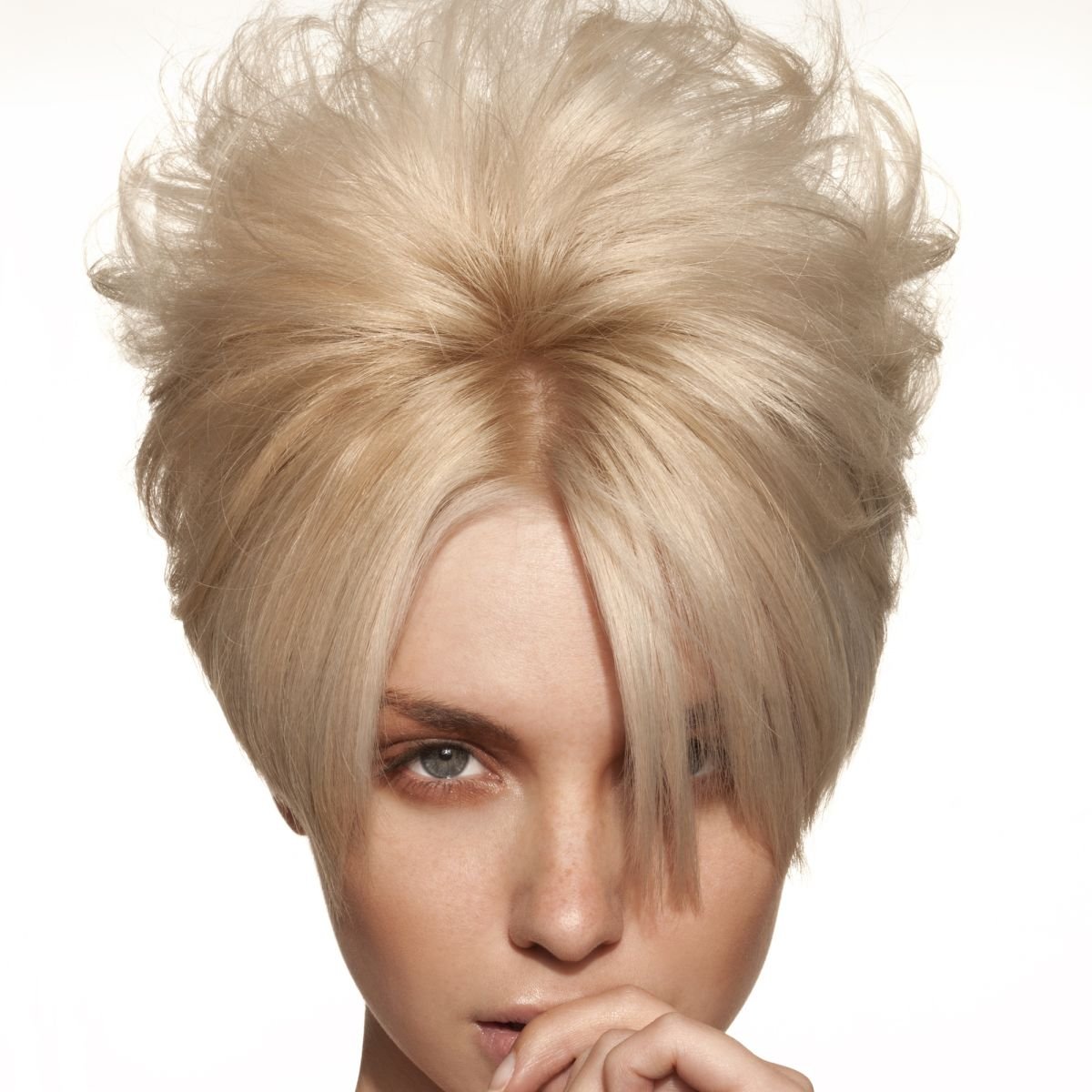 Модные повседневные прически