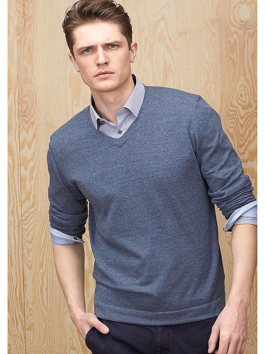 Тонкие мужские трикотажные джемпера