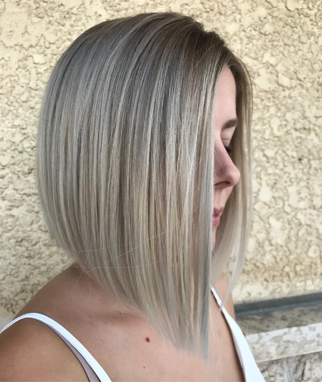 Шатуш балаяж блонд каре