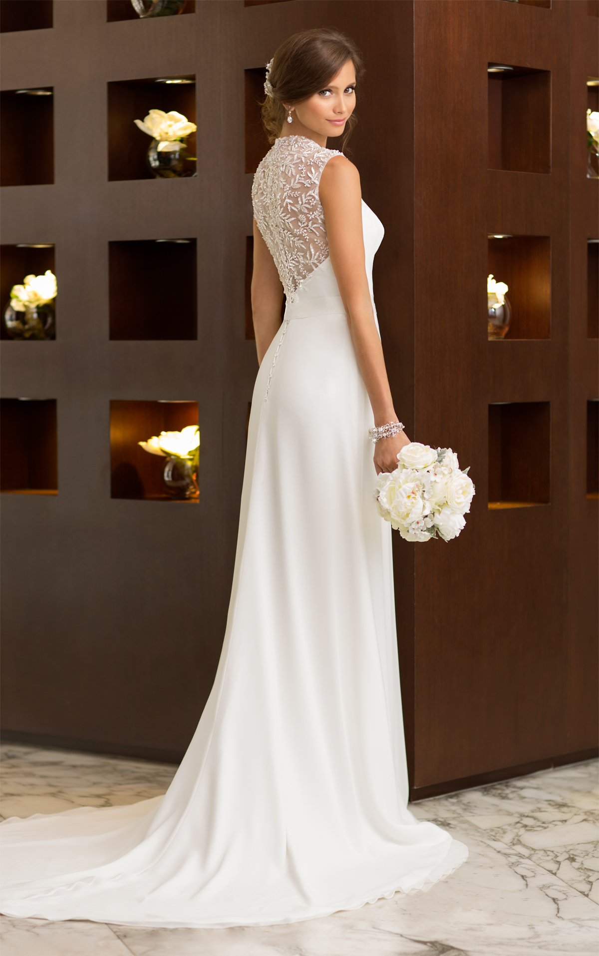 Свадебные платья для невысоких девушек