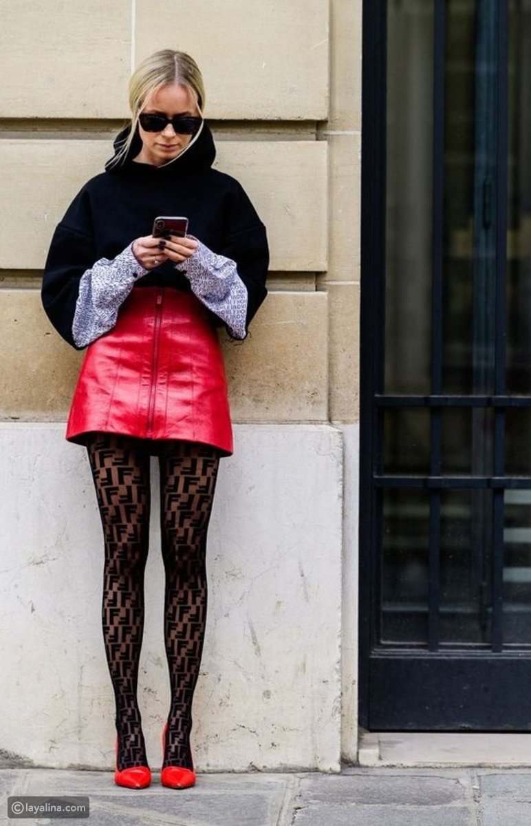 Образ с красными колготками