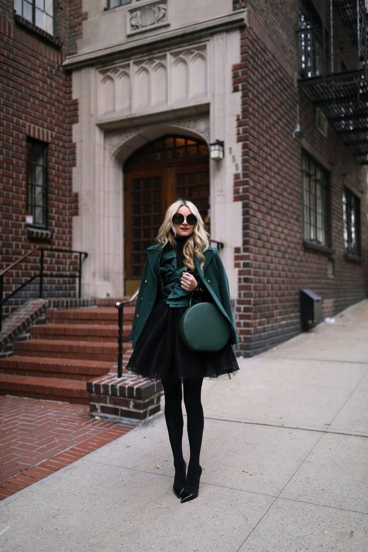 Образы с цветными колготками