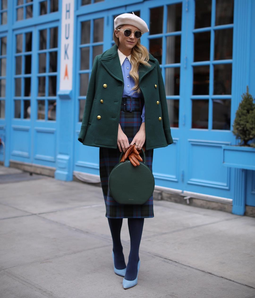 Ботинки к зеленому пальто