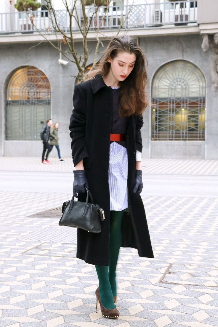 Уличная мода зеленое платье