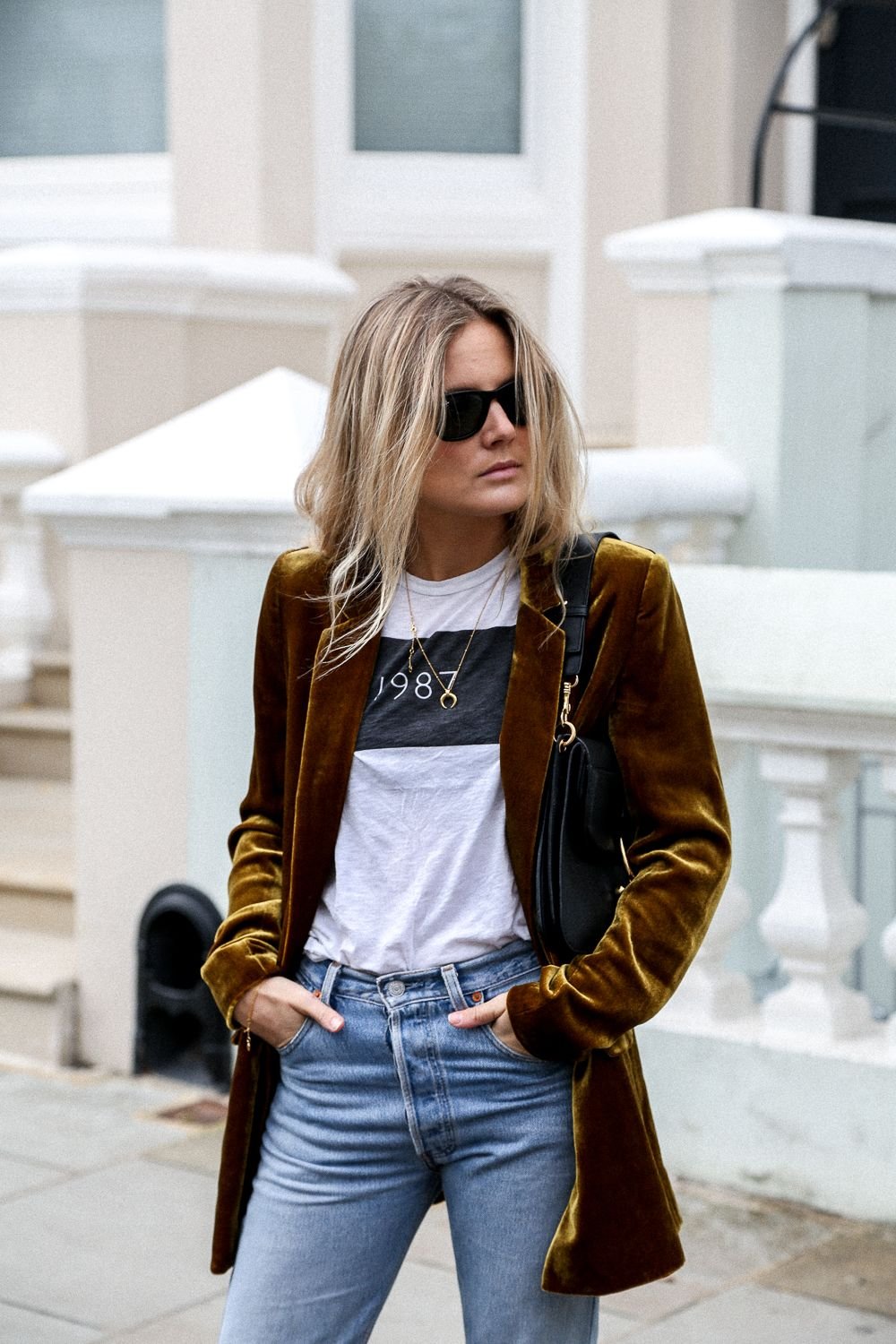 Бархатный пиджак с брюками женский