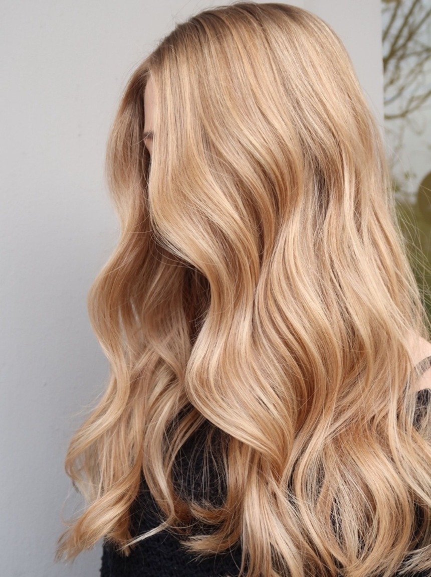 Карамельный блонд балаяж