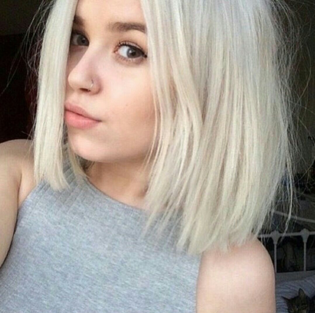 Селена Гомес 2021 стрижка