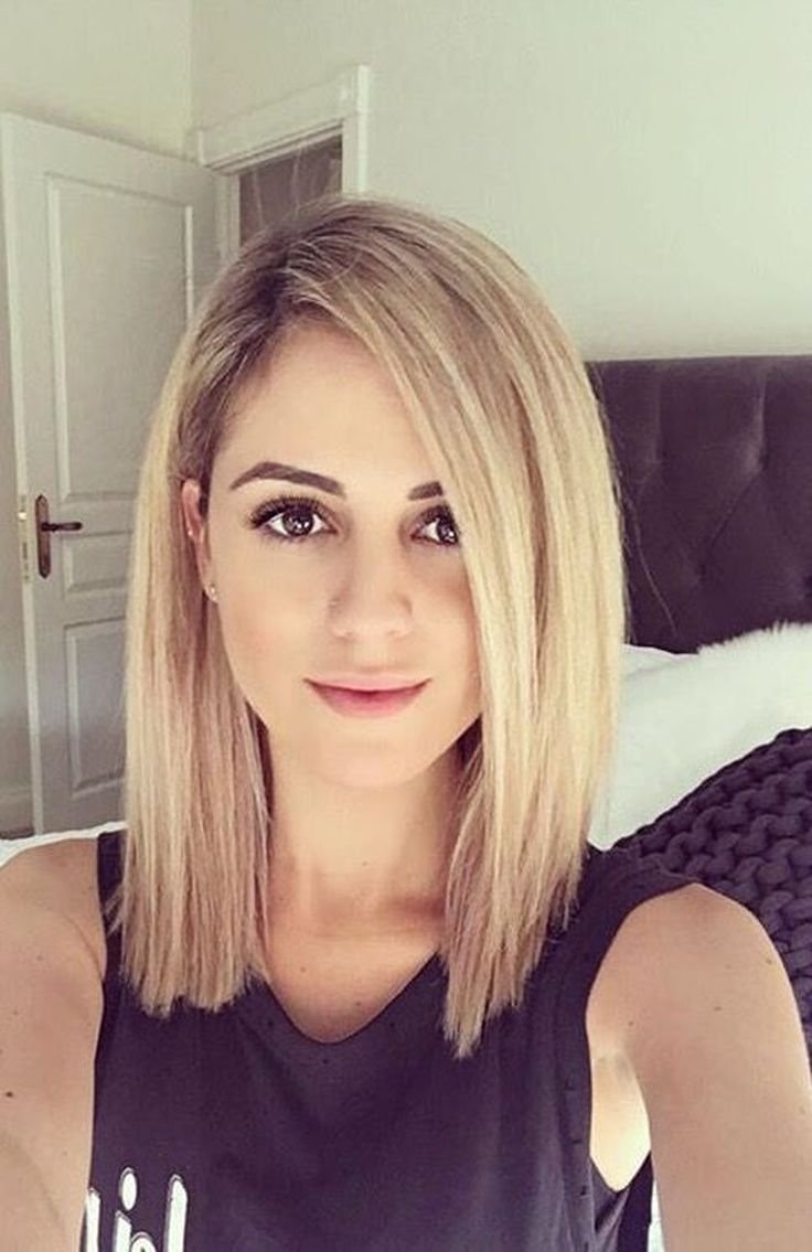 Волосы светлые ниже плеч