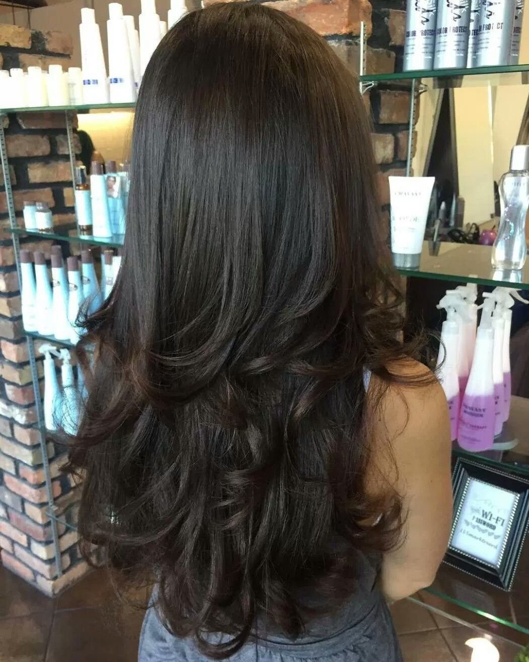 Каскад на длинные черные волосы