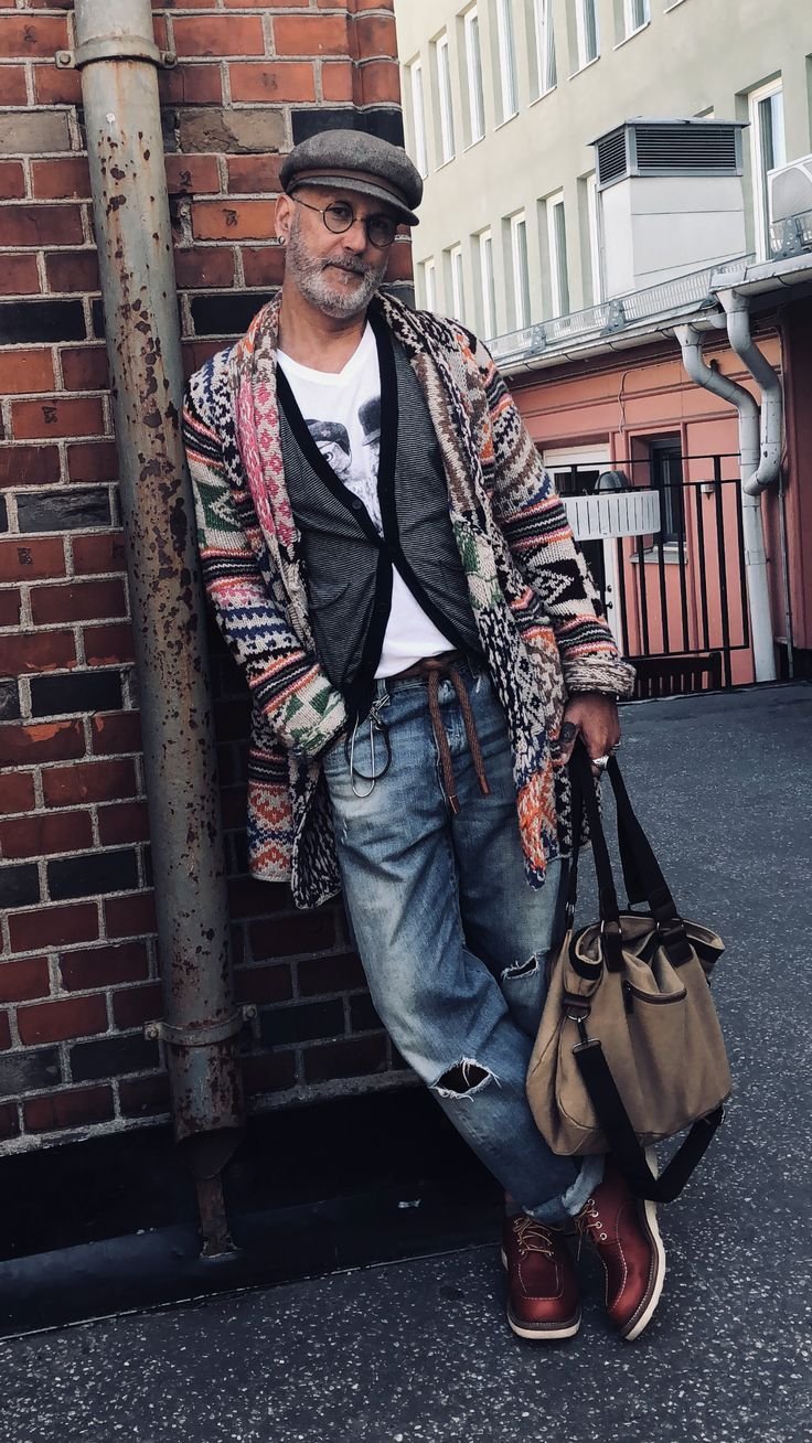 Мужской лук со шляпой