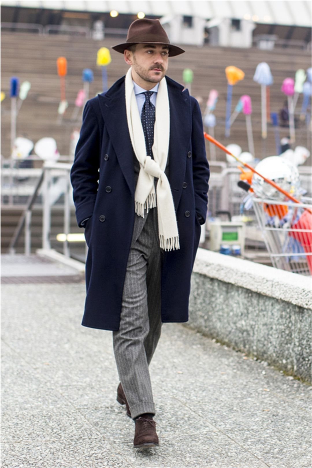 Джинсы с высокими кедами мужские