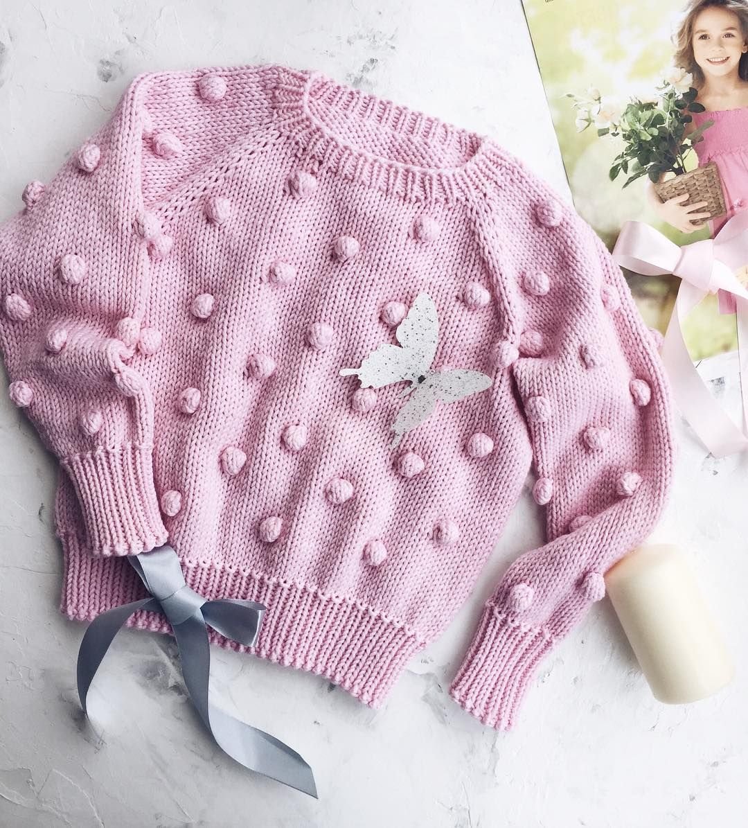 Детский джемпер с шишечками