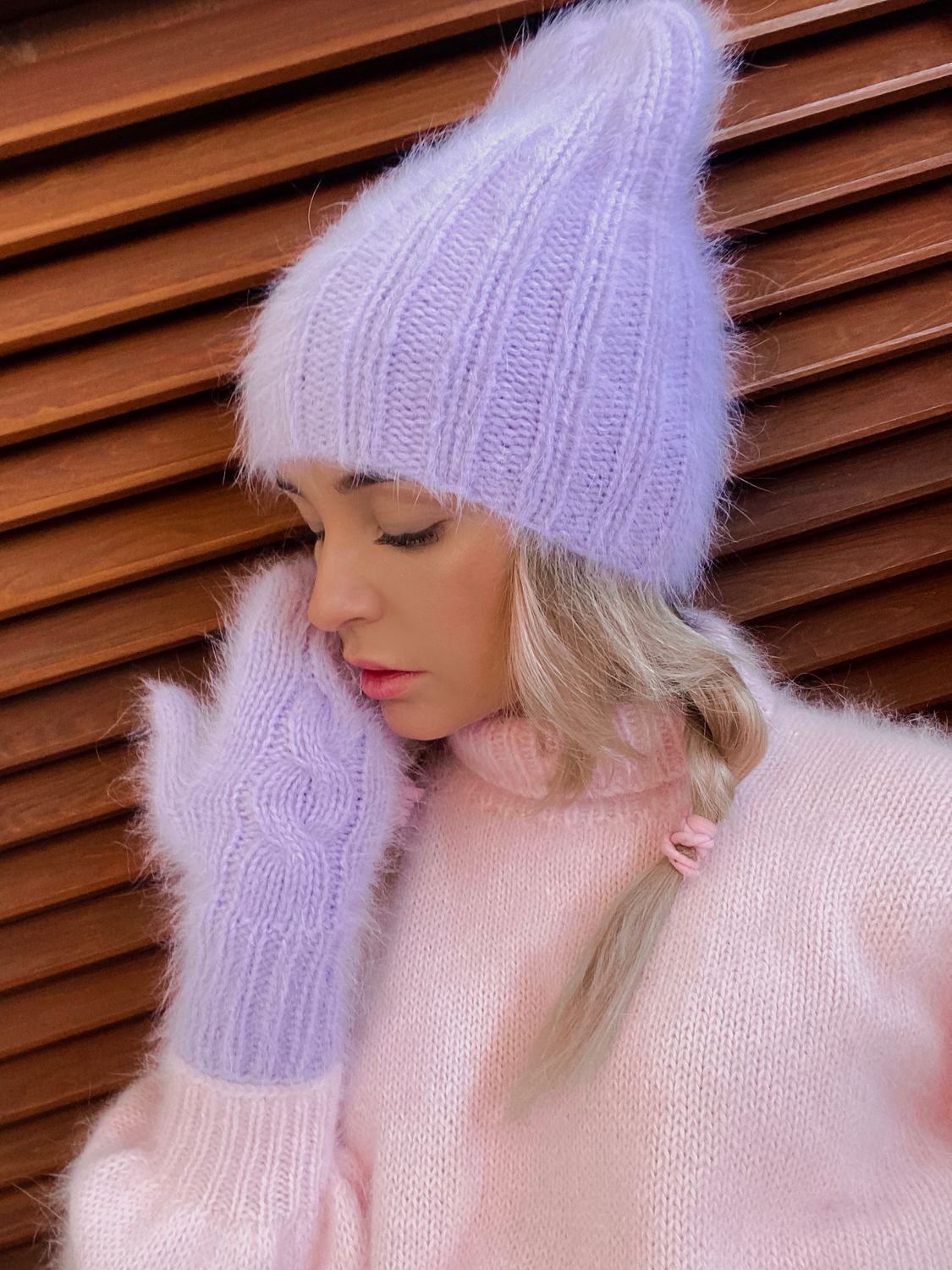 Шапка бини белая ангора