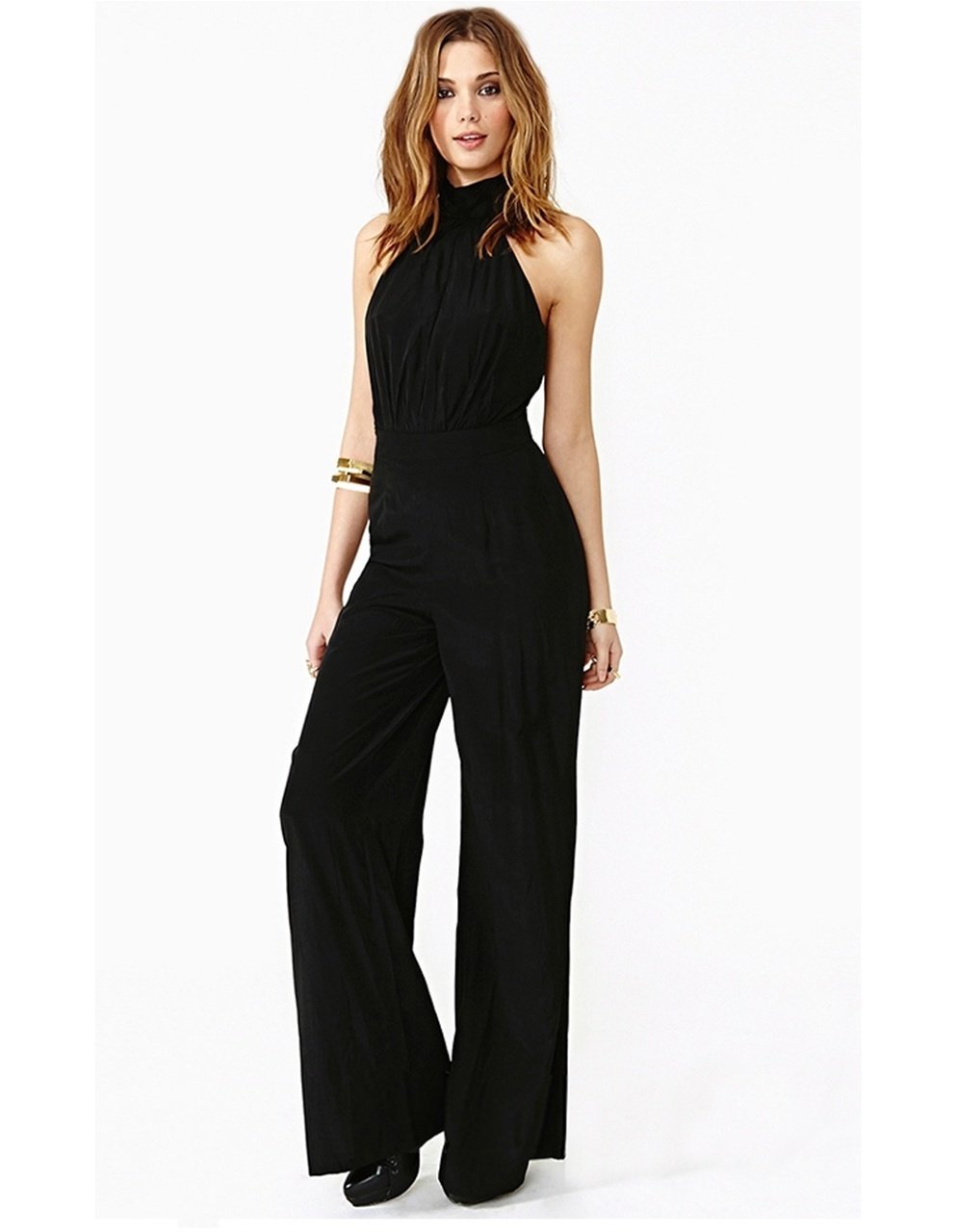 Красный комбинезон